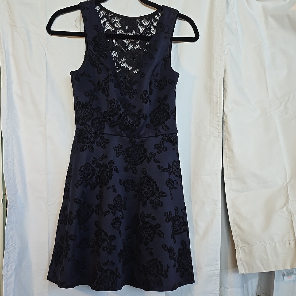 Elegant Black Lace Floral Dress